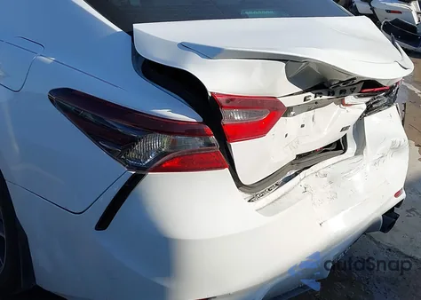 2021 Toyota Camry Se z USA, uszkodzony, nr VIN 4T1G11AKXMU574892